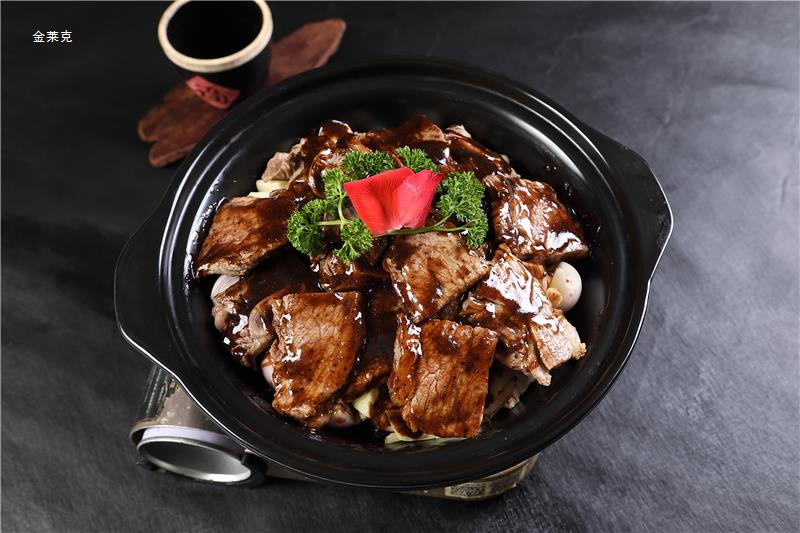 砂锅牛仔骨