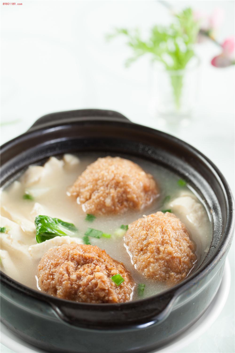 砂锅狮子头豆腐