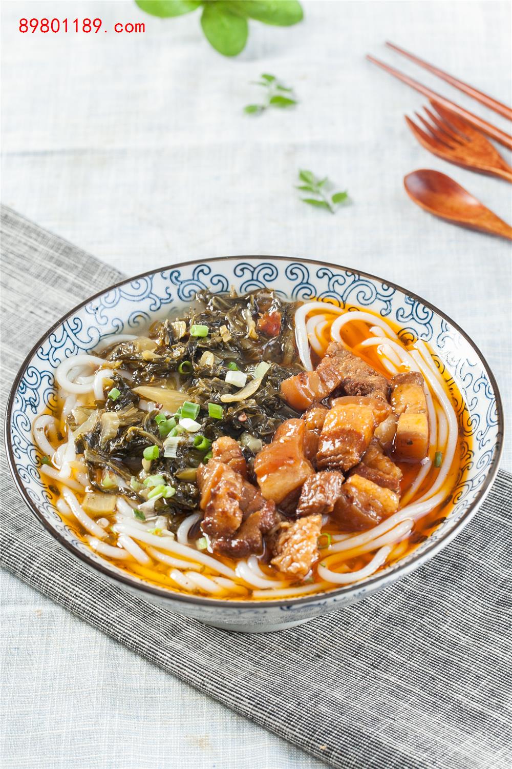 红烧肉酸菜粉-