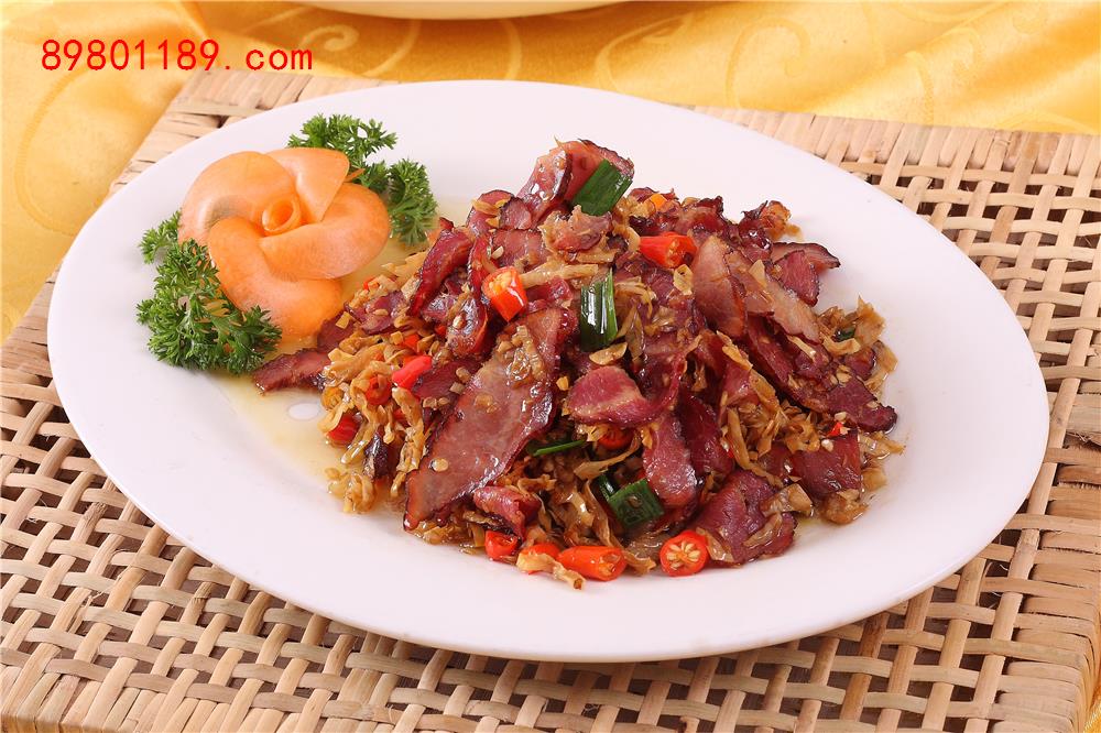 红辣椒腊牛肉