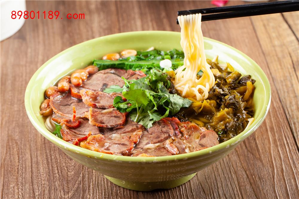老坛酸菜牛肉面