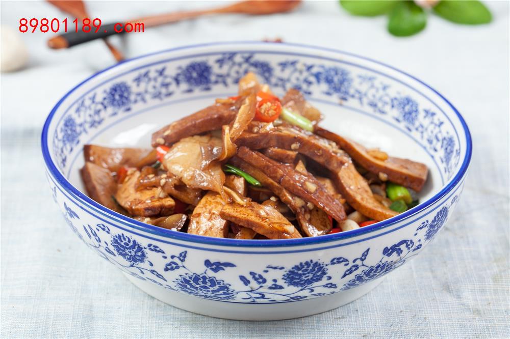 耳尖炒香干-