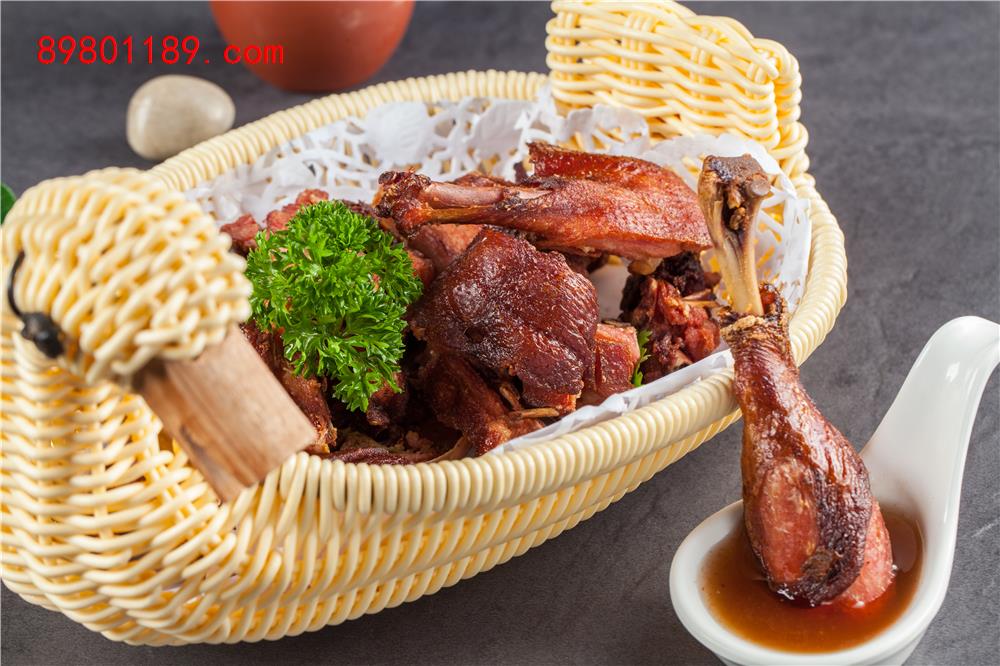 脆皮樟茶鸭