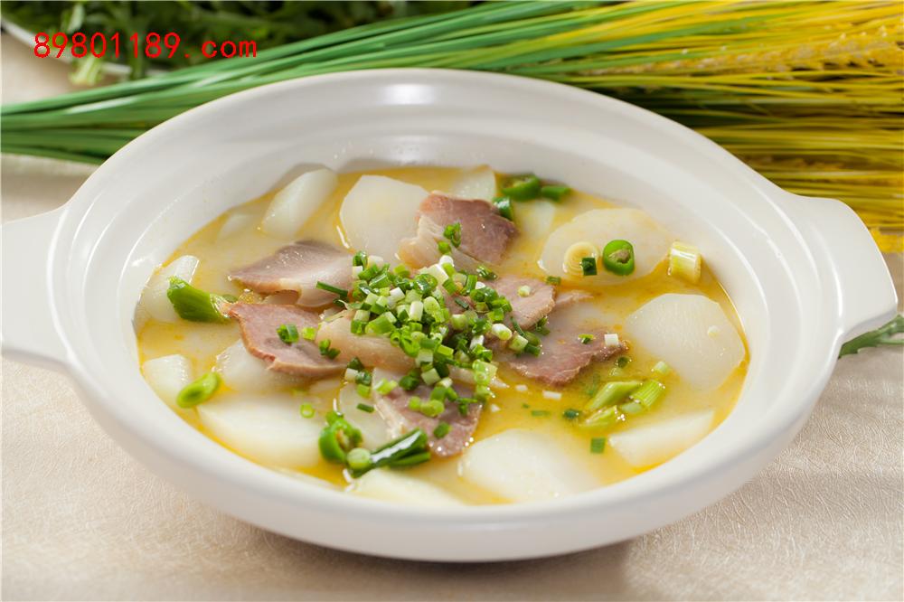 腊肉炖青菜头
