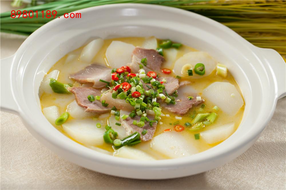 腊肉炖青菜头