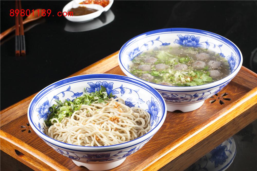 腌面+牛丸汤--