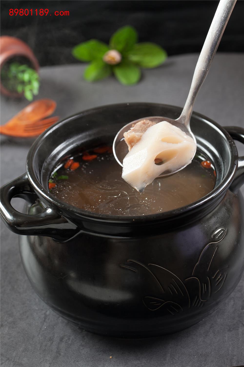 莲藕排骨汤-