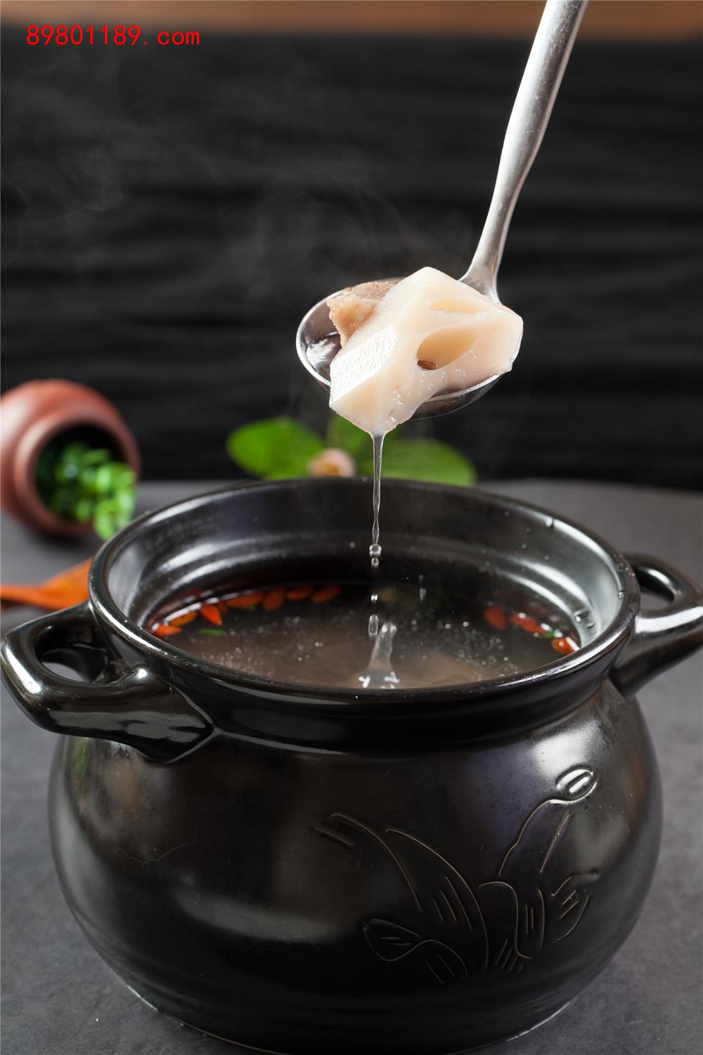 莲藕排骨汤-