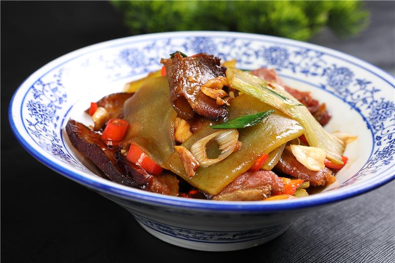 莴笋炒腊肉A