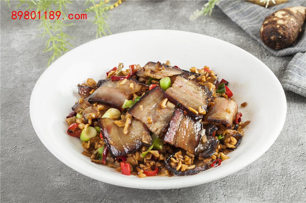 萝卜干乡里腊肉-