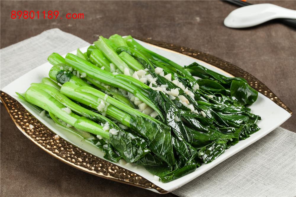 蒜茸菜心-