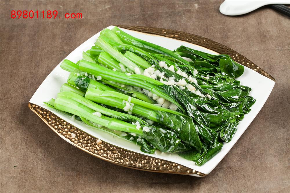 蒜茸菜心-