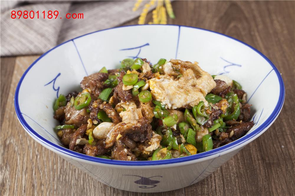 蛋香削骨肉