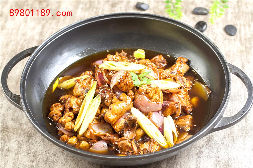 酱香鸡煲大