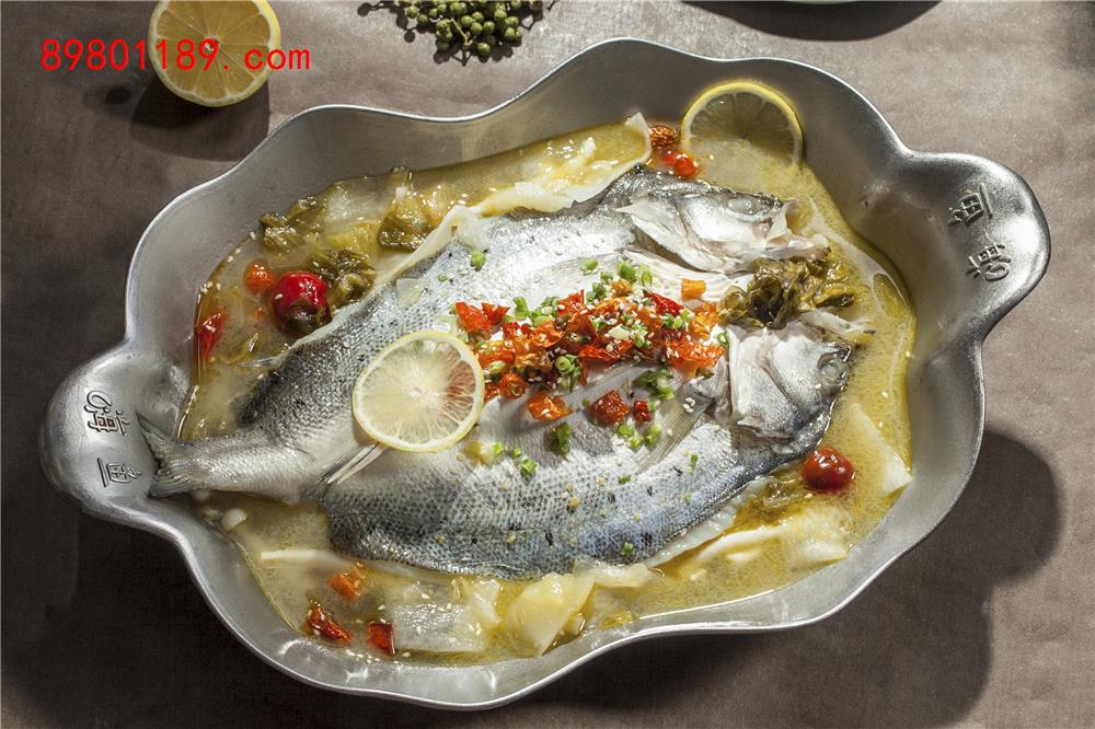 酸菜海鲈鱼-