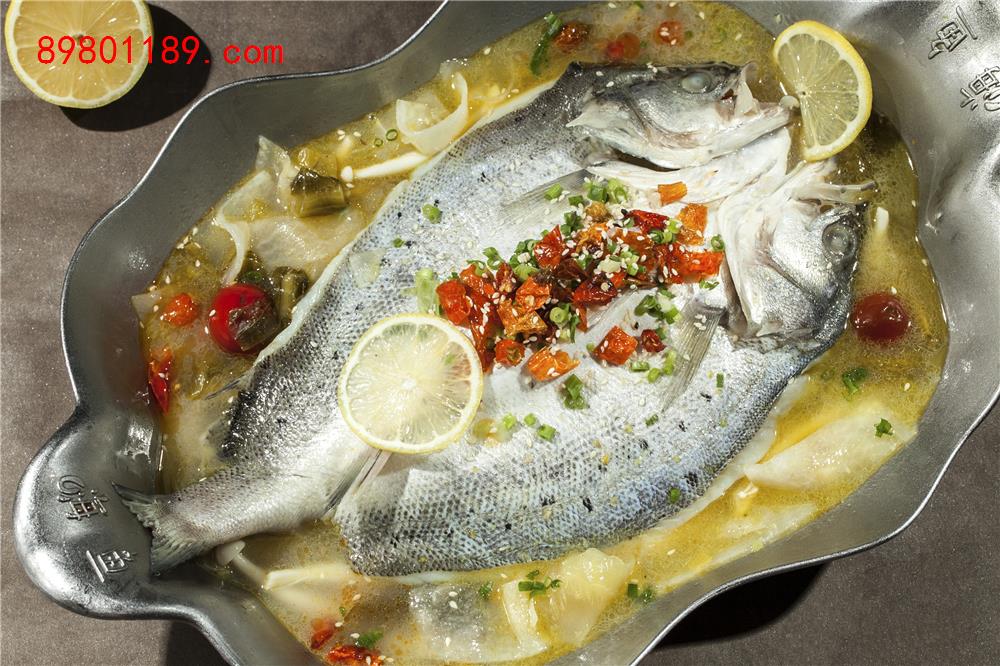 酸菜海鲈鱼-