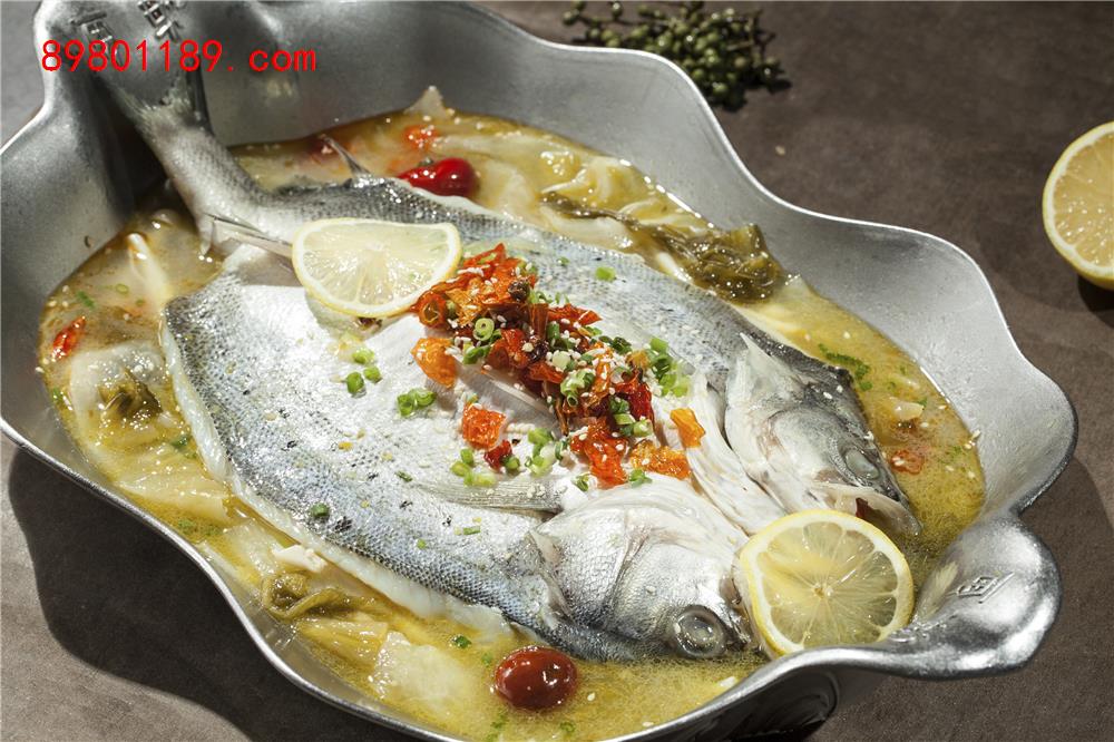 酸菜海鲈鱼-