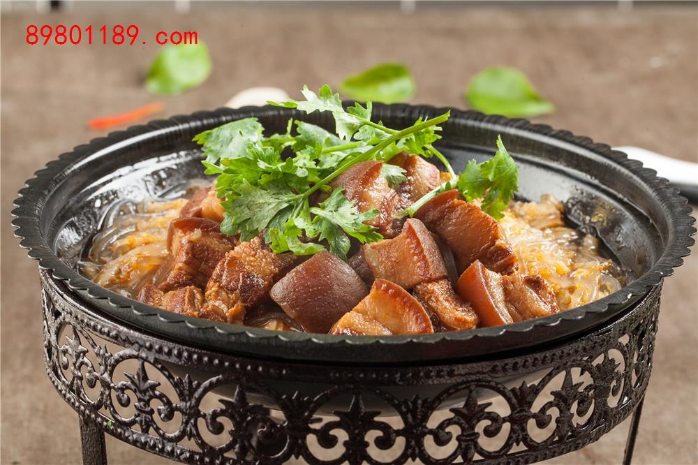 酸菜猪肉炖粉条-