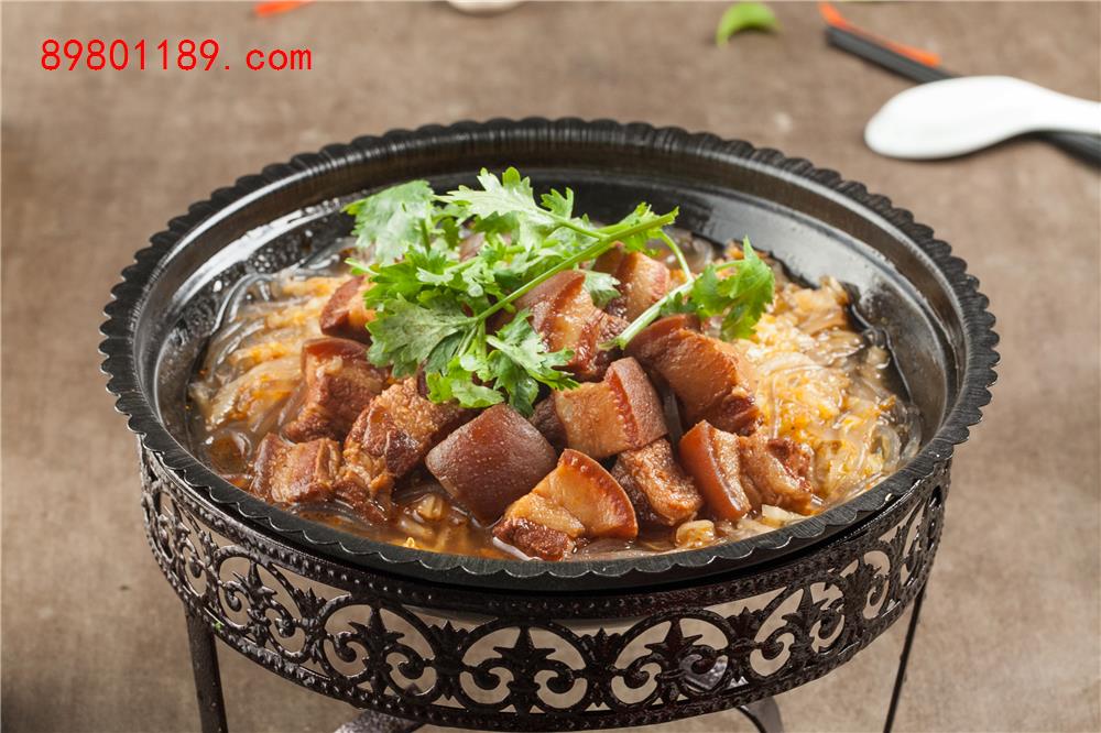 酸菜猪肉炖粉条-