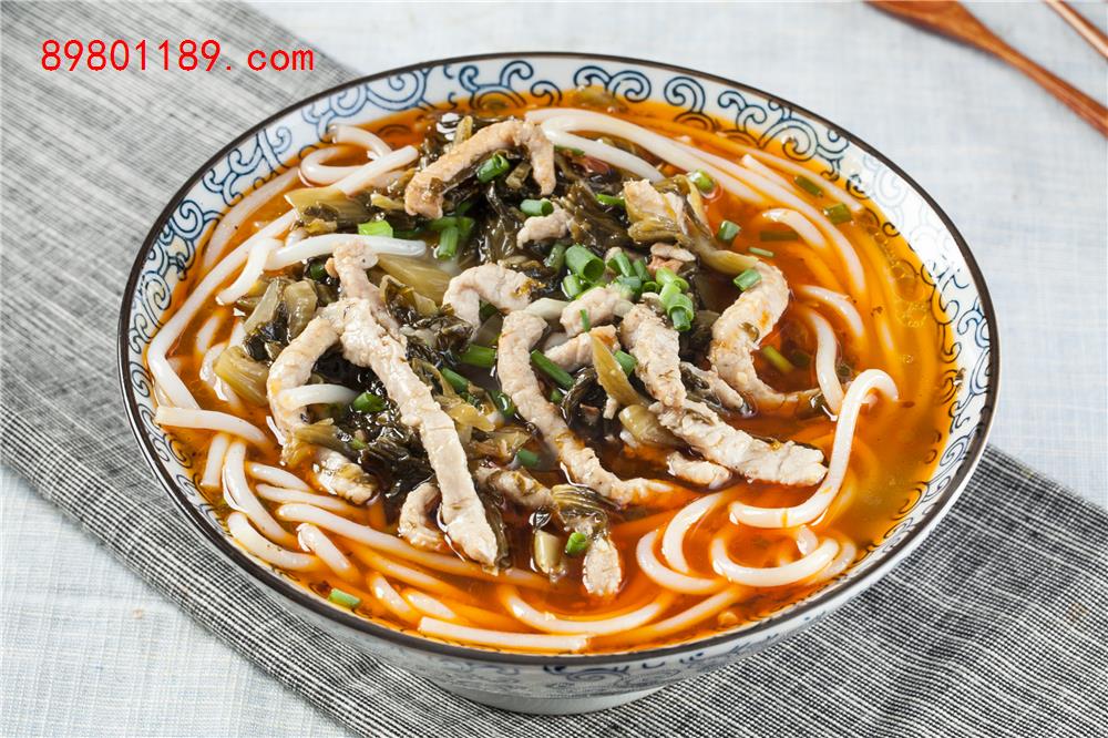 酸菜肉丝粉-