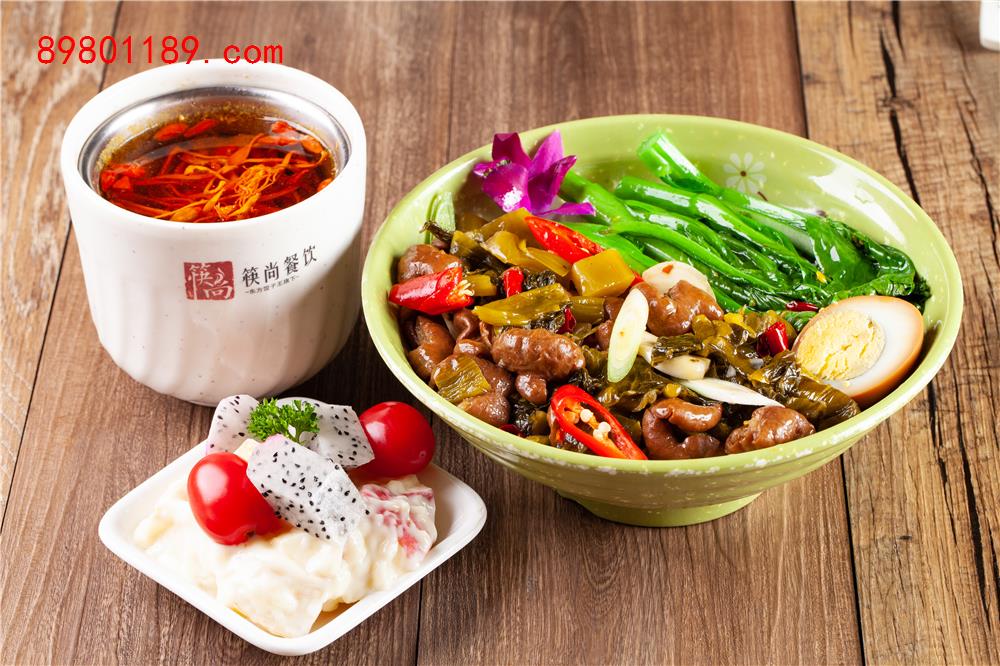 酸菜肥肠大碗饭