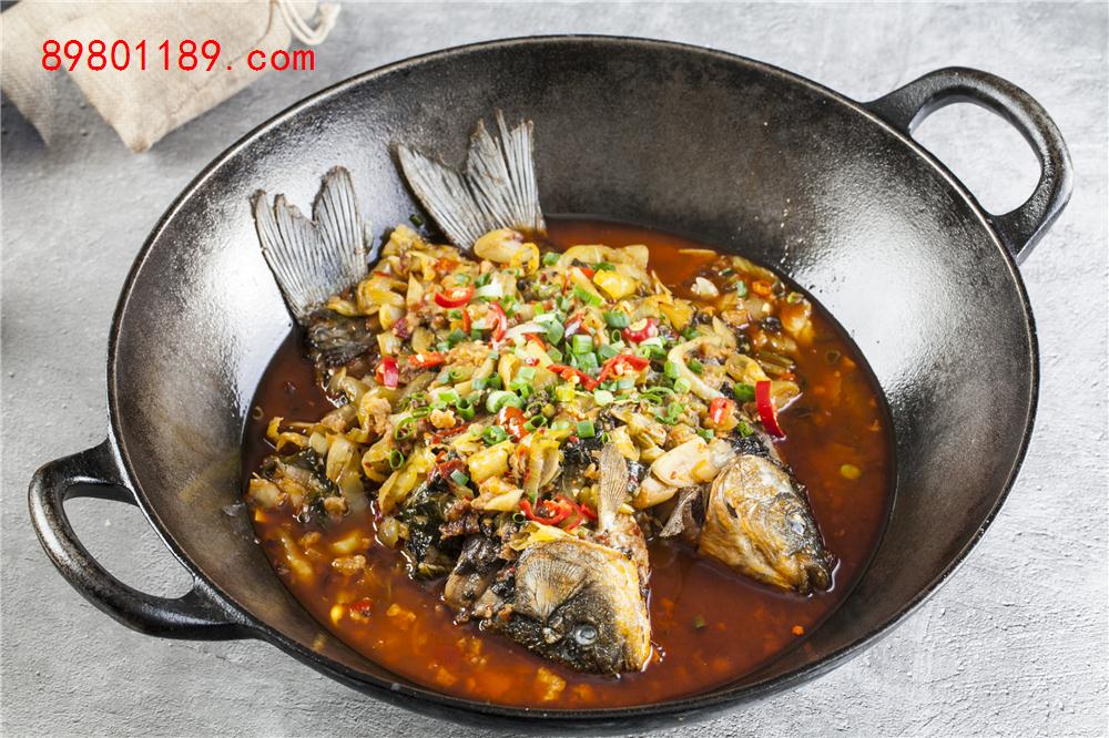 铁锅酸辣鲫鱼-