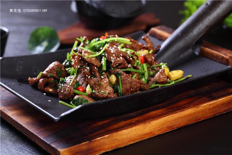 铁锹野山椒牛肉