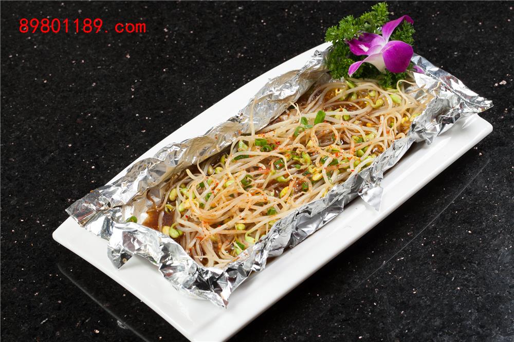 锡纸豆芽-