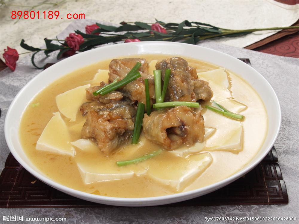 鳕鱼炖豆腐