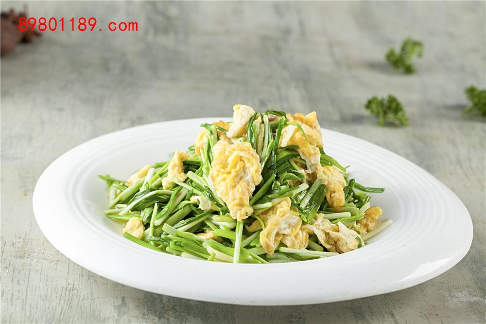 鸡蛋炒东北蒜苗-