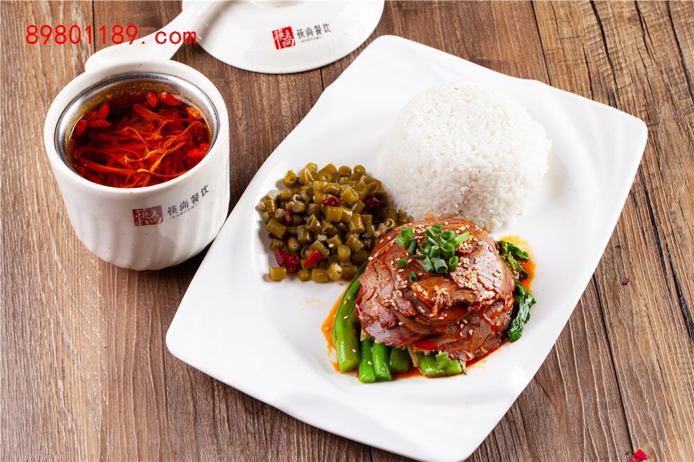 麻辣牛肉饭