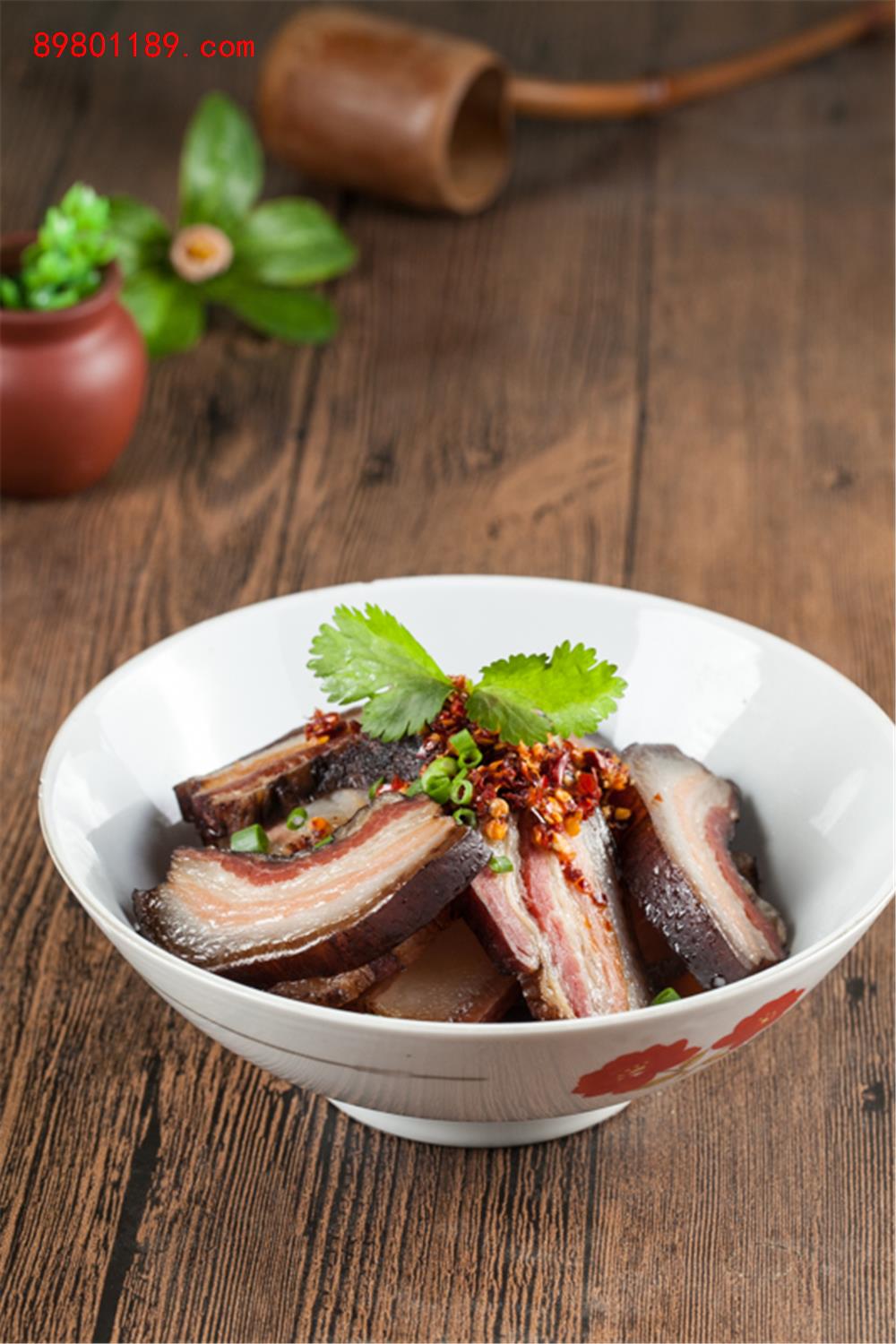 黄的腊肉-