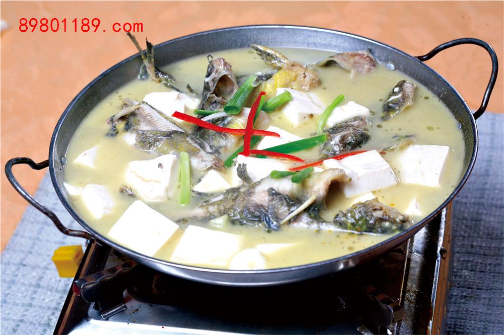 黄骨鱼炖豆腐