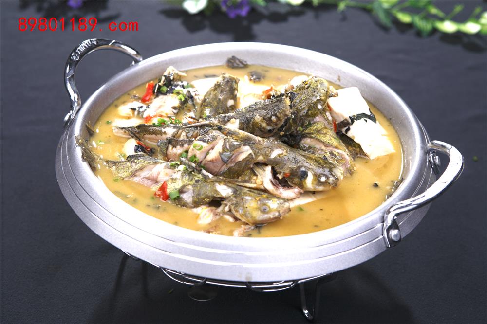 黄骨鱼炖豆腐