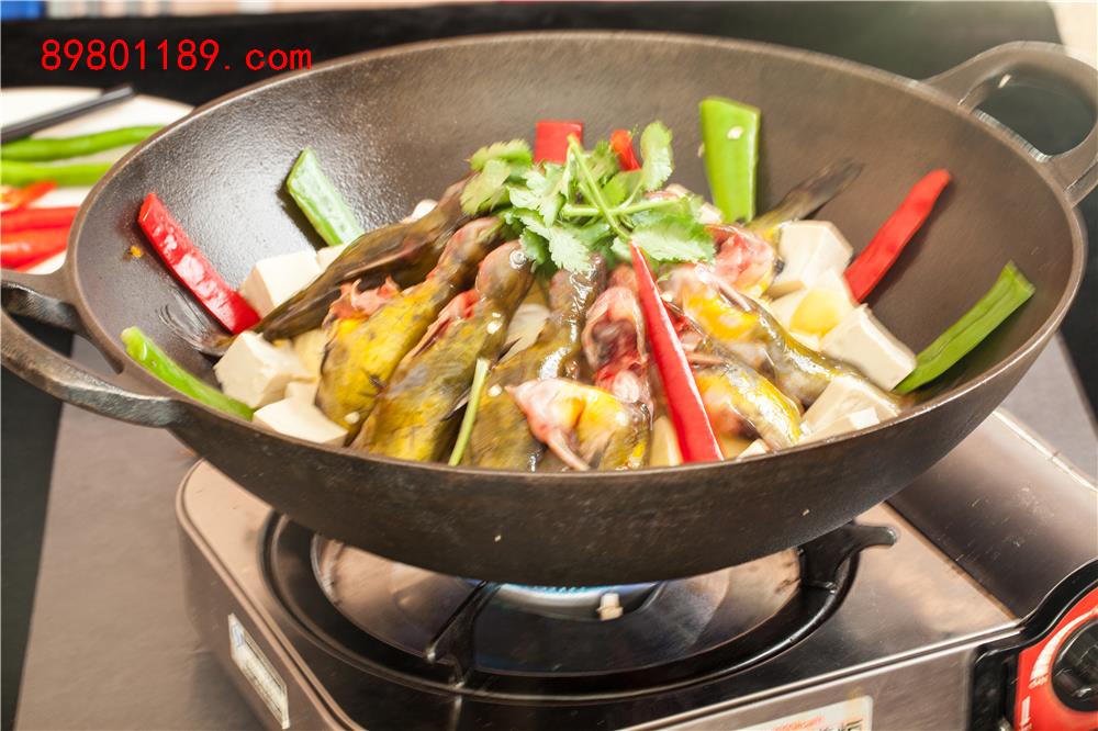 黄骨鱼豆腐焖土豆-