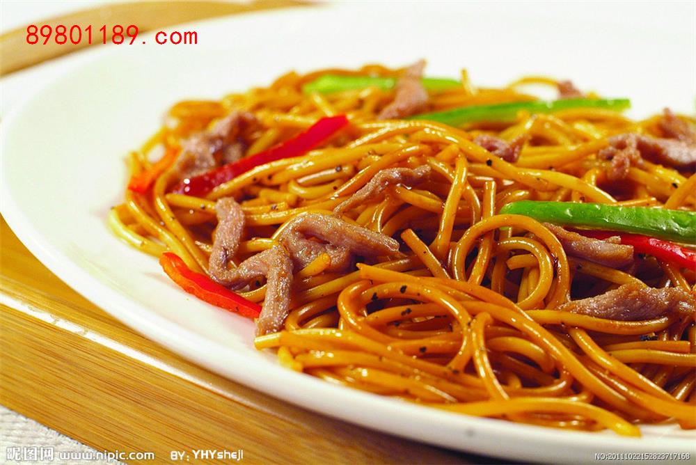 黑椒牛柳炒意粉